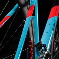 Bikes Cube Axial WS GTC Pro Road Bike Light Blue'n'Red (2020) 11 Bikes Cube Axial WS GTC Pro Road Bike Light Blue'n'Red (2020)