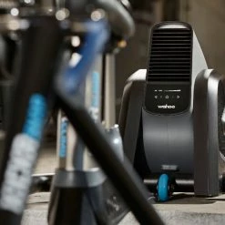 Indoor Trainers Wahoo KICKR Headwind Smart Fan 9 Indoor Trainers Wahoo KICKR Headwind Smart Fan